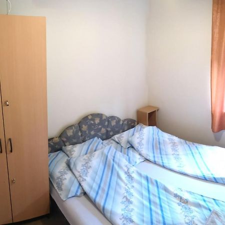 Ferienwohnung Babarczi Ueduelohaz Kiskunmajsa Exterior foto