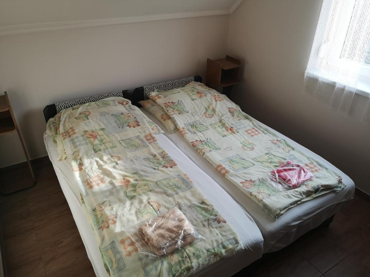 Ferienwohnung Babarczi Ueduelohaz Kiskunmajsa Exterior foto