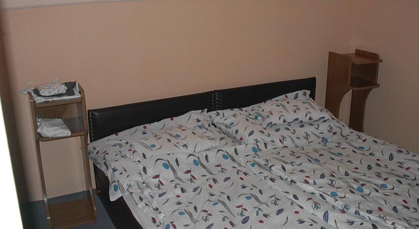Ferienwohnung Babarczi Ueduelohaz Kiskunmajsa Zimmer foto